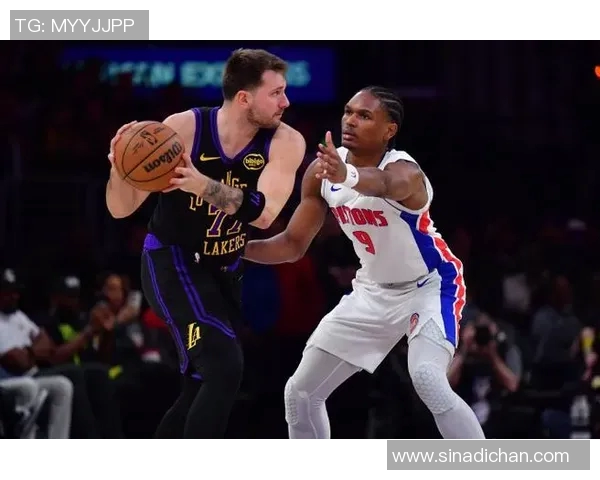 湖人对阵活塞精彩回顾2021年1月29日比赛亮点与战术分析 湖人对阵活塞精彩回顾2021年1月29日比赛亮点与战术分析