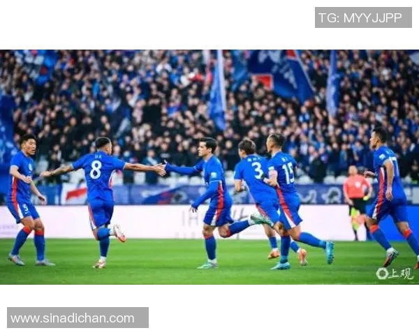 申花惨遭上港狂虐六球赛场风云再起引发热议 申花惨遭上港狂虐六球赛场风云再起引发热议