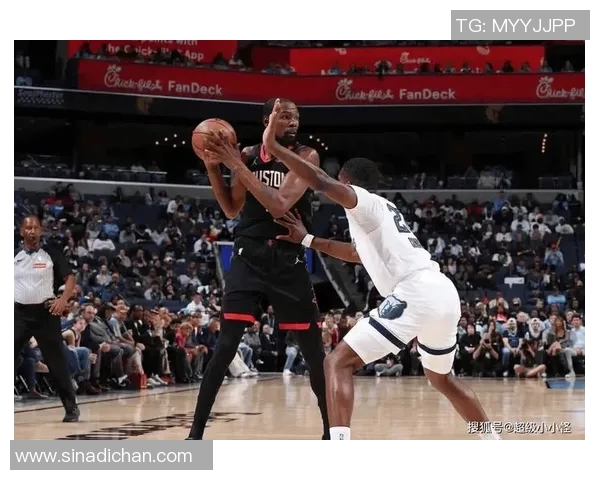 2019年NBA常规赛雄鹿队与马刺队精彩对决回顾与分析