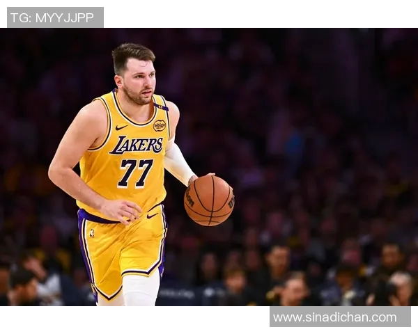 东契奇与莫里斯的对决谁能在赛场上笑到最后揭开胜负之谜 东契奇与莫里斯的对决谁能在赛场上笑到最后揭开胜负之谜